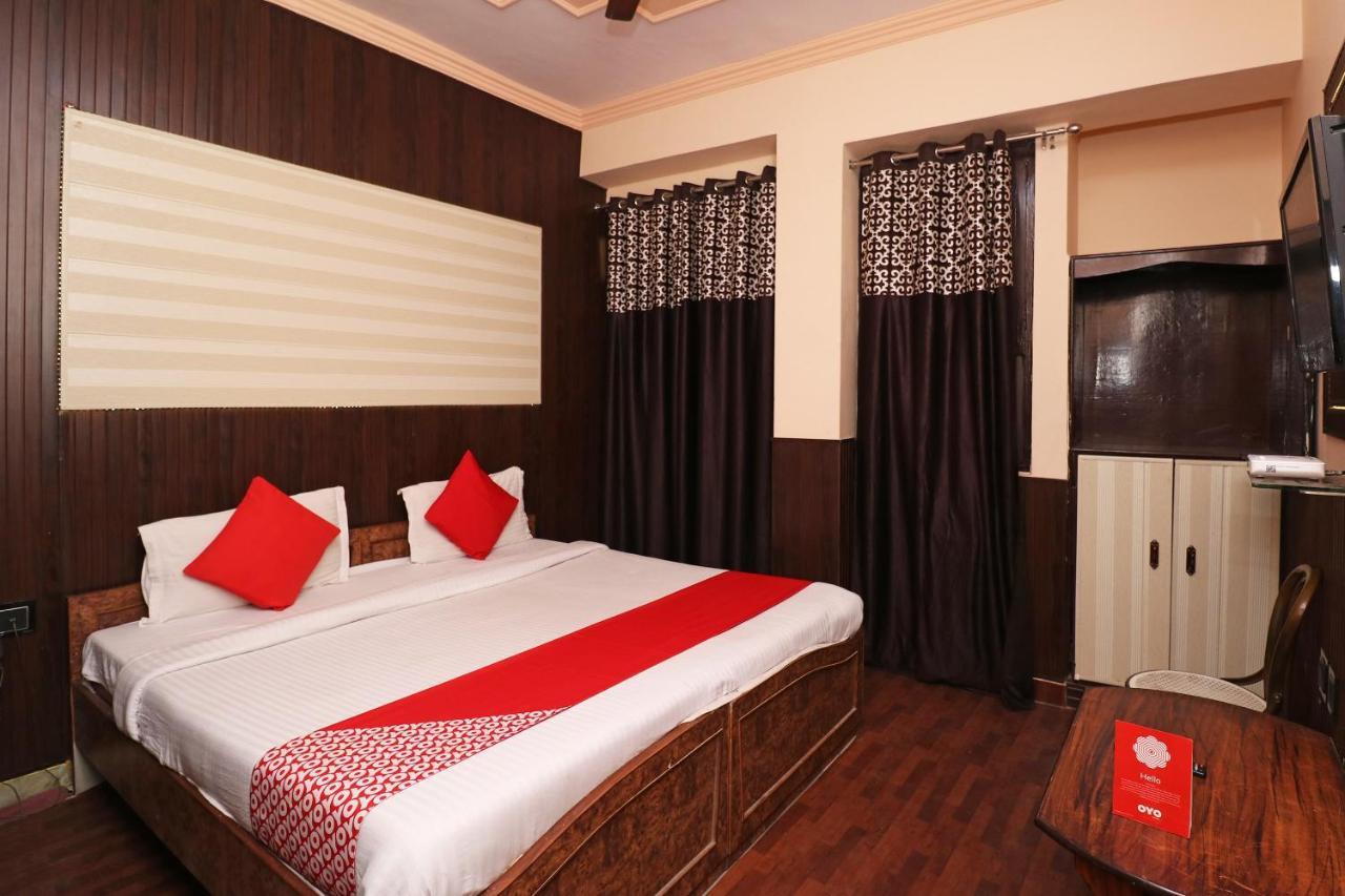 Oyo 8379 Kamal Lucknow