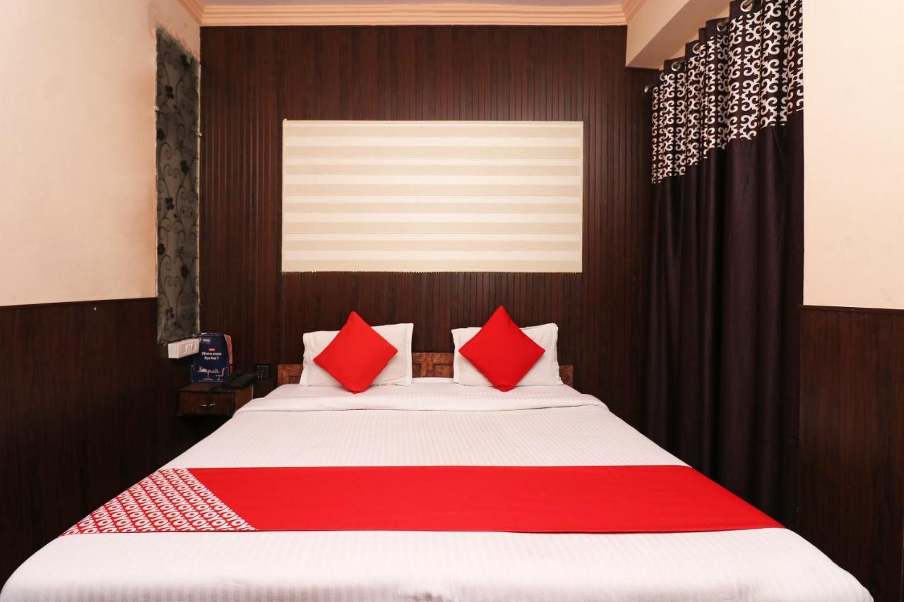 Hotel Oyo 8379 Kamal