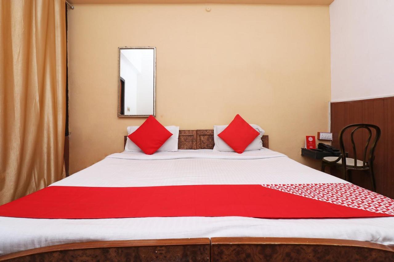 Oyo 8379 Kamal Lucknow